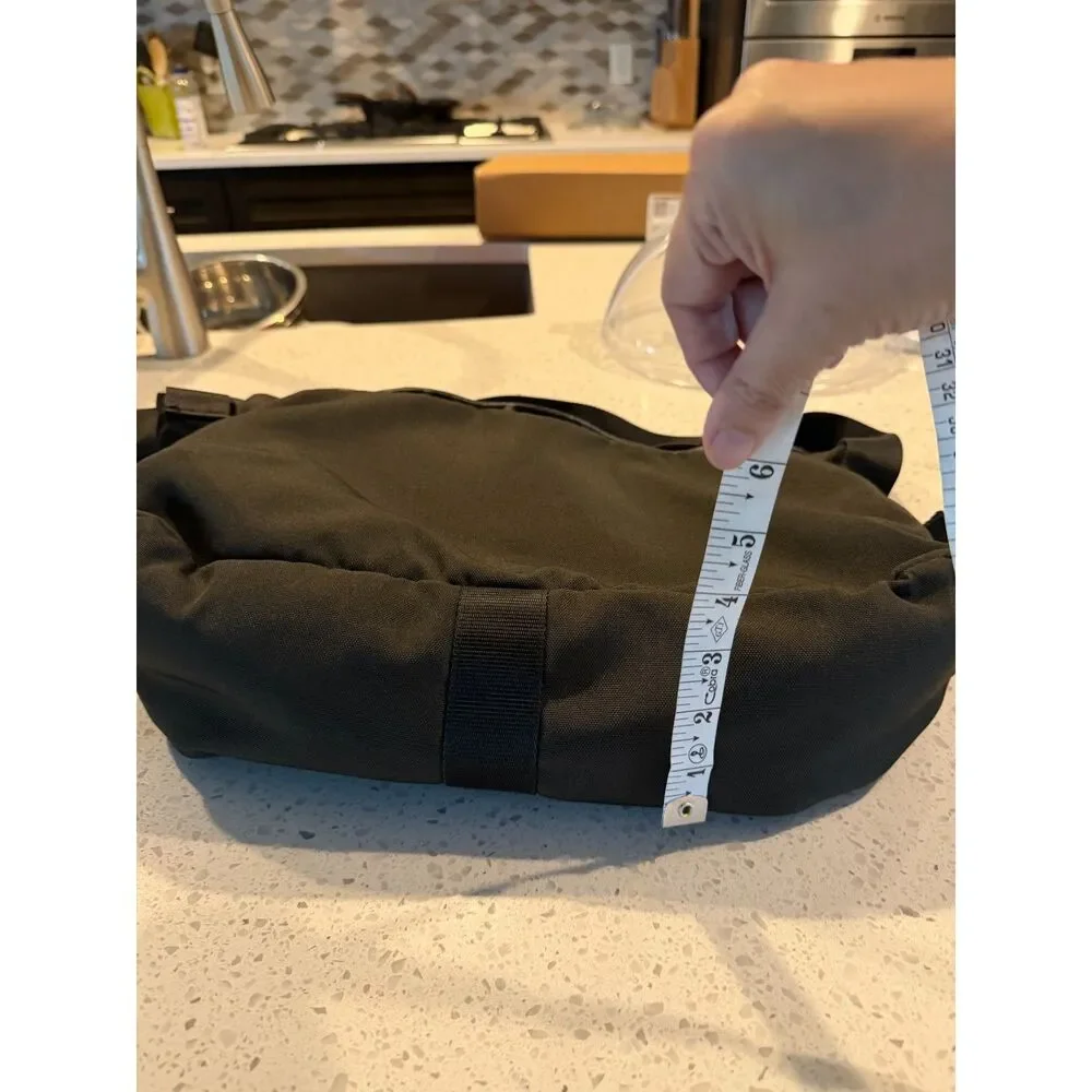Crumpler Pinnacle of Horror Messenger Laptop Bag Olive Roll Top Crossbody
